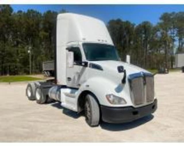 Image of Kenworth T680 equipment image 2