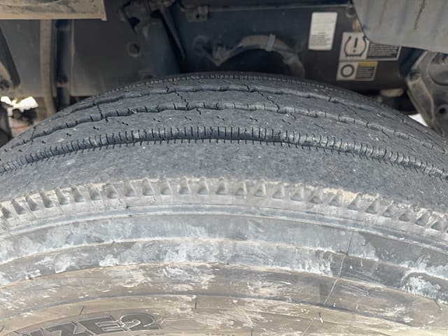 Image of Kenworth T680 equipment image 4