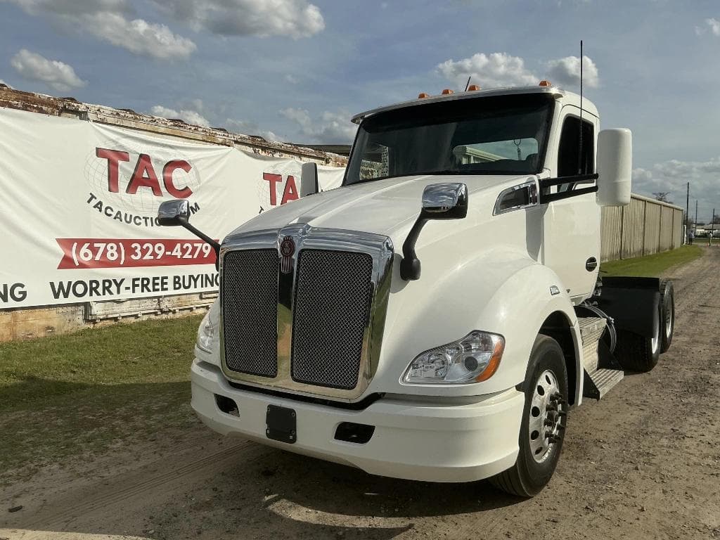 Image of Kenworth T680 Primary image