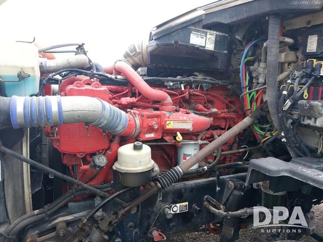 Image of Kenworth T680 equipment image 3