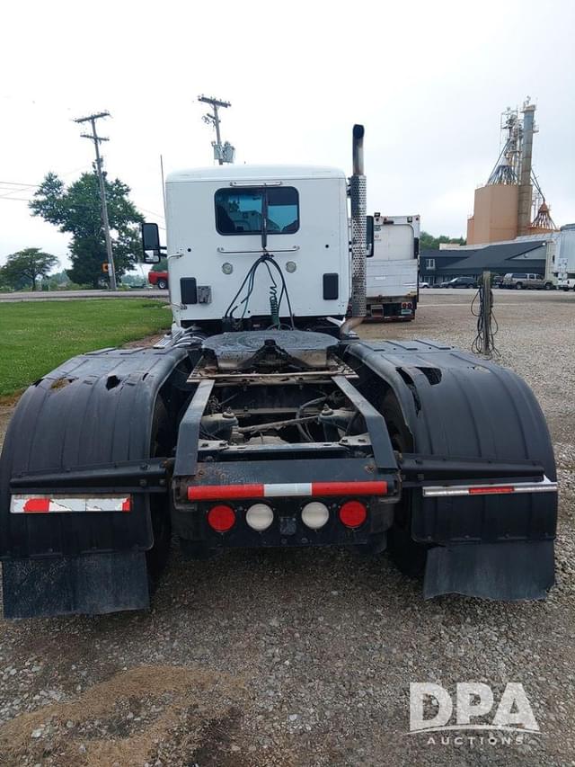 Image of Kenworth T680 equipment image 2