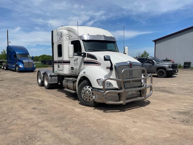 Image of Kenworth T680 equipment image 2