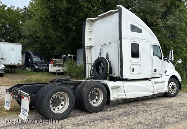 Image of Kenworth T680 equipment image 4