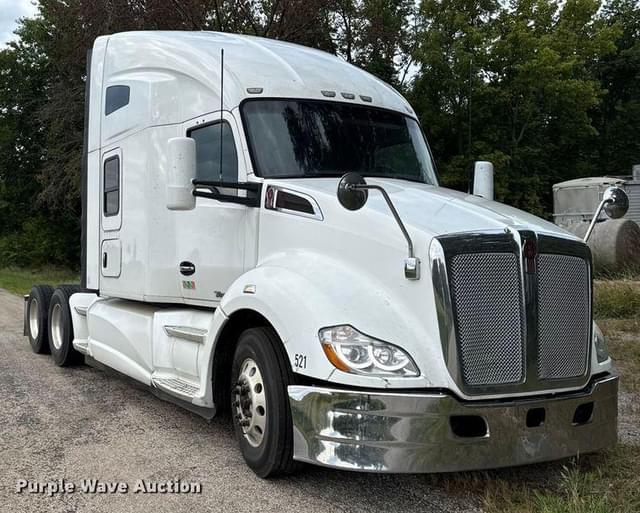 Image of Kenworth T680 equipment image 2