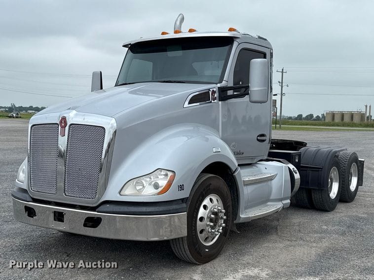 2016 Kenworth T680 Equipment Image0