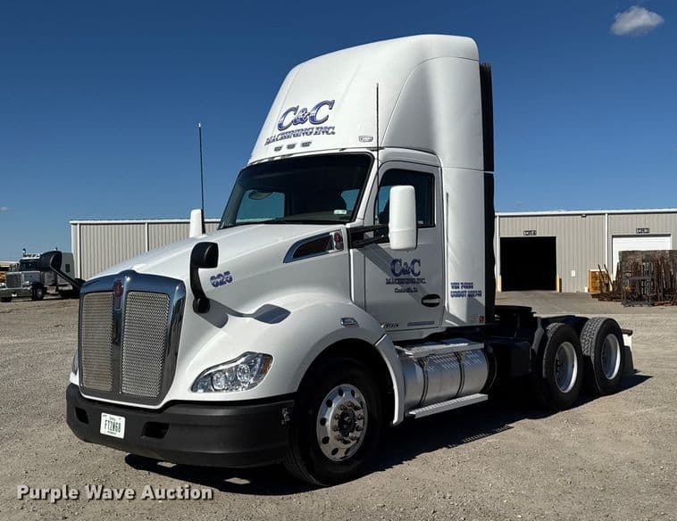 Image of Kenworth T680 Primary image