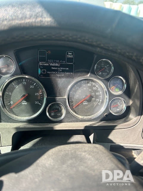 Image of Kenworth T680 equipment image 3