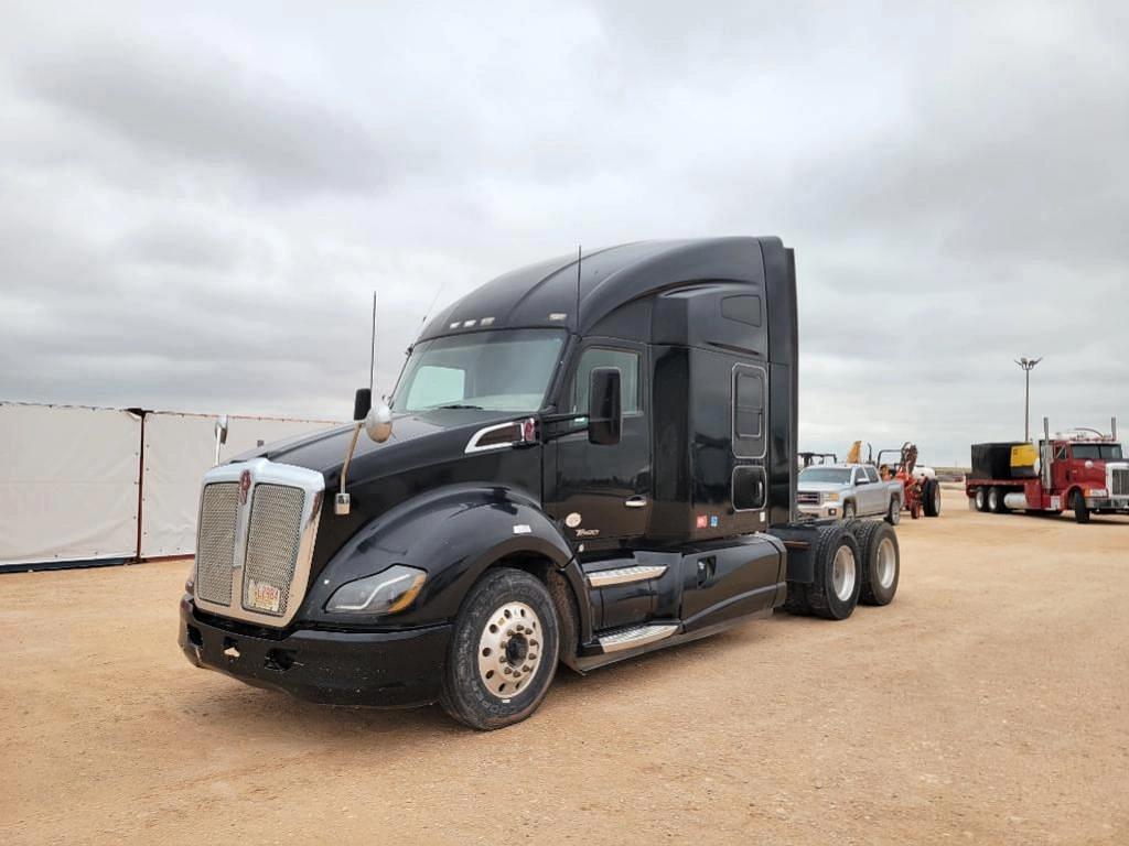 Image of Kenworth T680 Primary image
