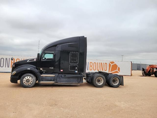 Image of Kenworth T680 equipment image 1