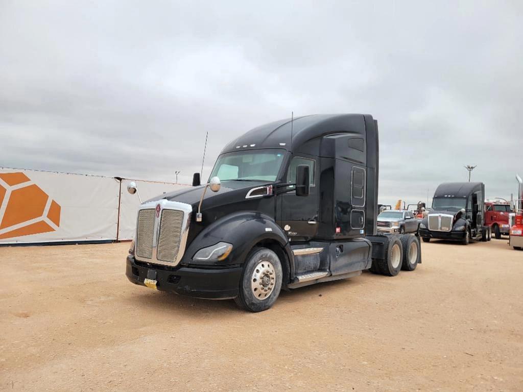 Image of Kenworth T680 Primary image