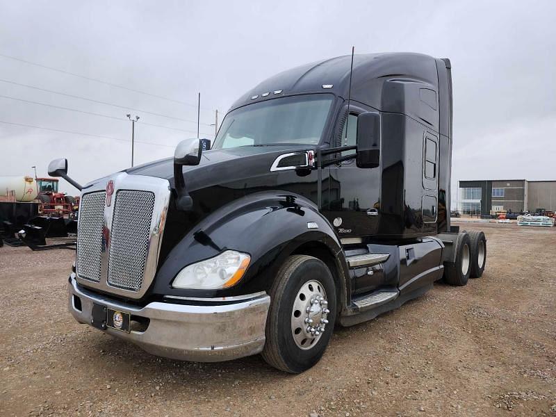 Image of Kenworth T680 Primary image