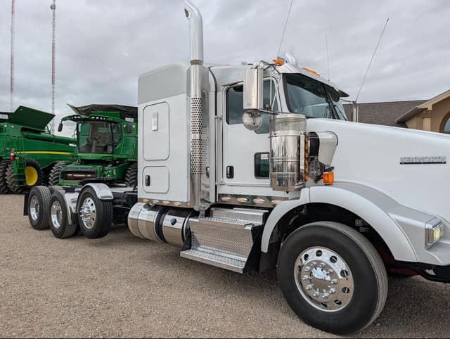 Image of Kenworth T800 equipment image 2