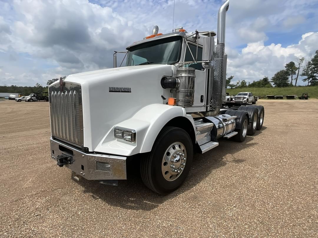 Image of Kenworth T800 Primary image