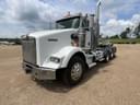 2016 Kenworth T800 Image