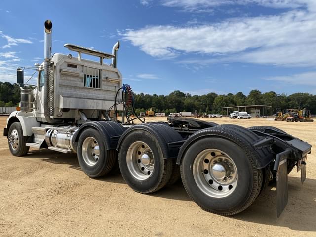 Image of Kenworth T800 equipment image 1