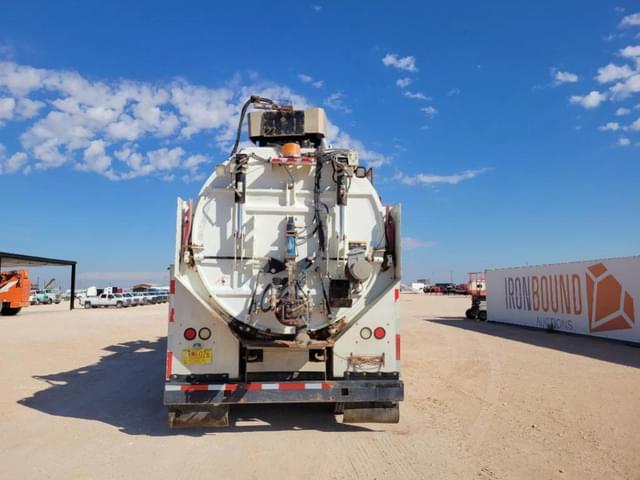Image of Kenworth T800 equipment image 3