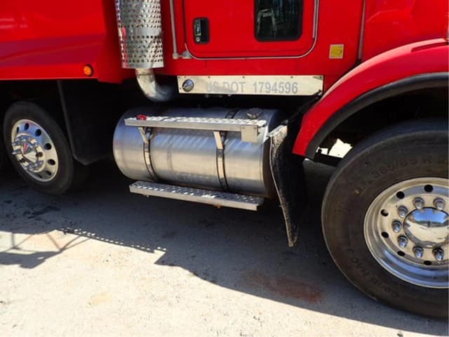 Image of Kenworth T800 equipment image 4