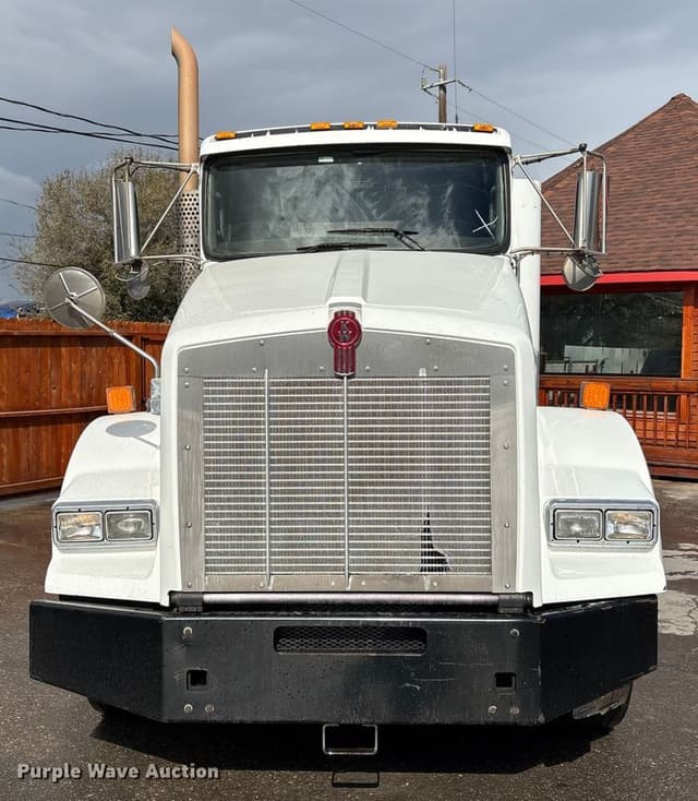 Image of Kenworth T800 equipment image 1