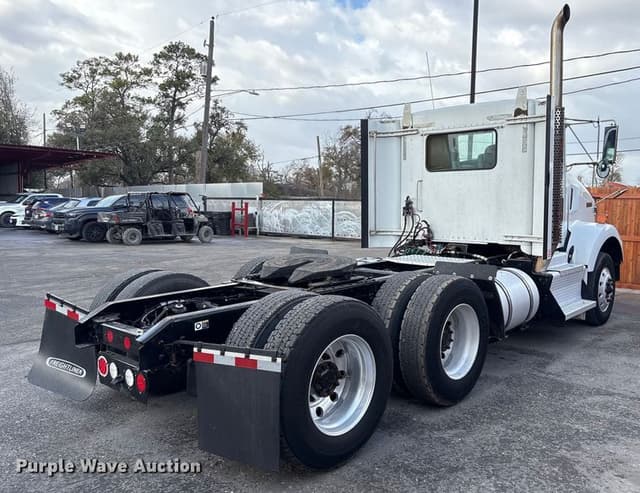 Image of Kenworth T800 equipment image 4