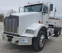 2016 Kenworth T800 Image