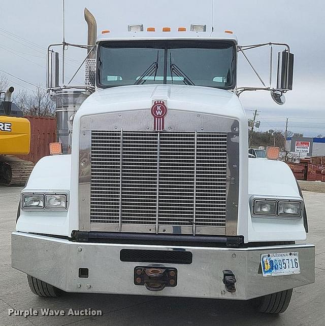 Image of Kenworth T800 equipment image 1