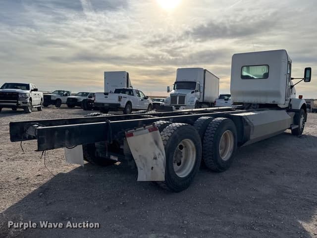 Image of Kenworth T800 equipment image 4