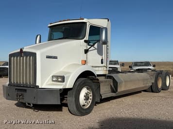 Main image Kenworth T800