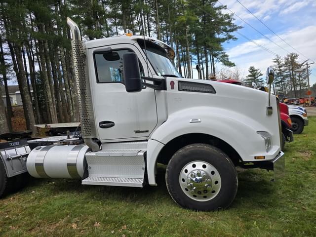 Image of Kenworth T880 equipment image 4