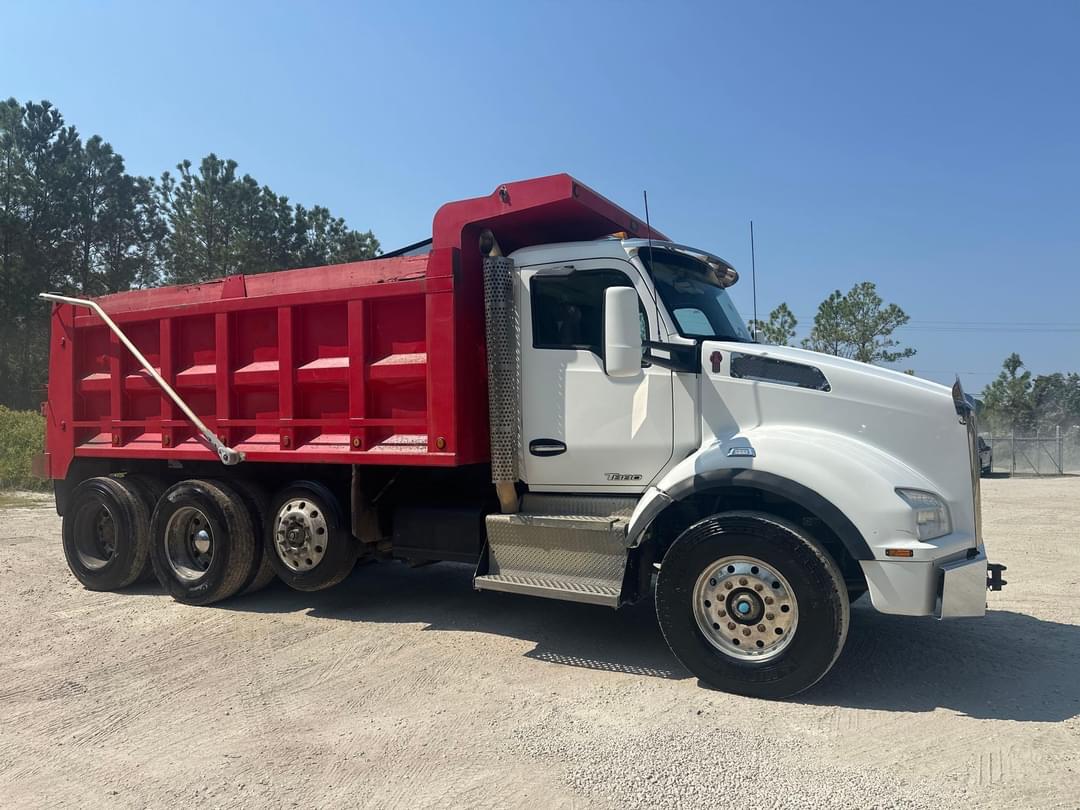 Image of Kenworth T880 Primary image