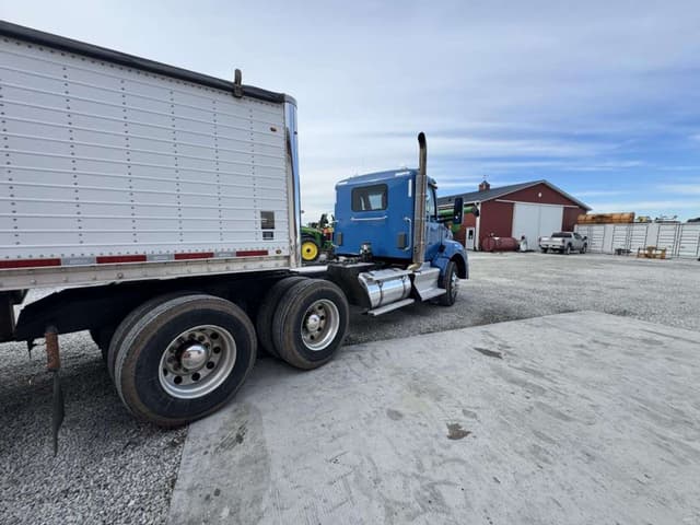 Image of Kenworth T880 equipment image 3