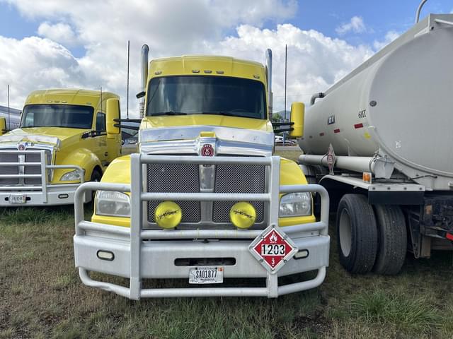 Image of Kenworth T880 equipment image 1