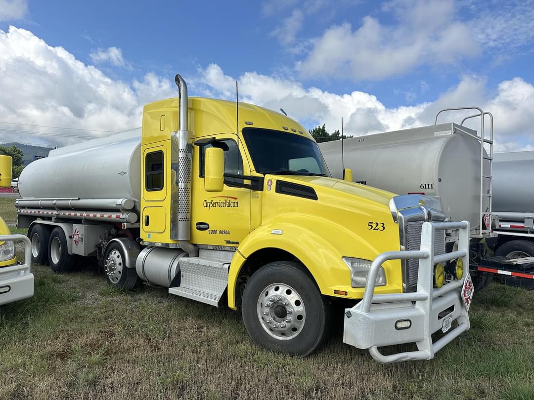 Image of Kenworth T880 Primary image