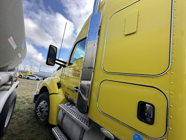 Image of Kenworth T880 equipment image 3