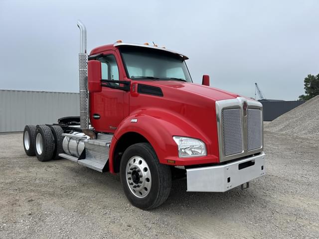 Image of Kenworth T880 equipment image 2