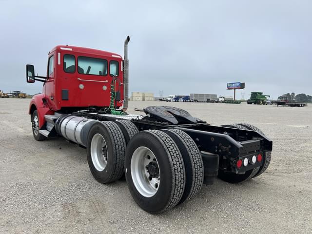 Image of Kenworth T880 equipment image 4