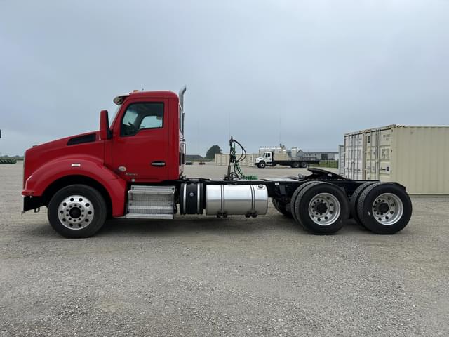 Image of Kenworth T880 equipment image 3