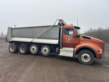 Main image Kenworth T880