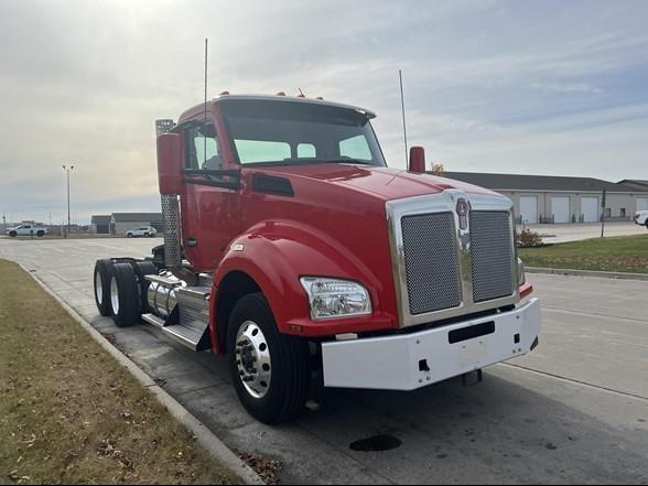 Image of Kenworth T880 equipment image 2