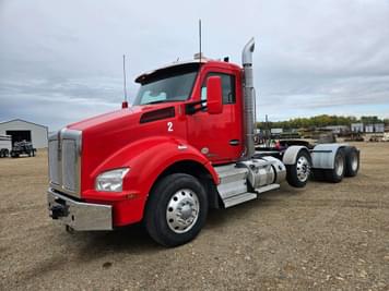 Main image Kenworth T880