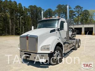 Main image Kenworth T880