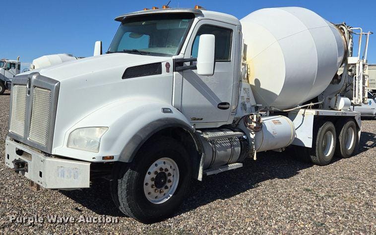 Main image Kenworth T880