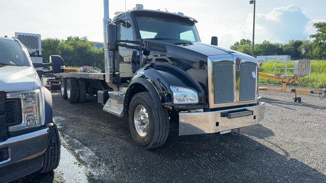 Image of Kenworth T880 equipment image 2
