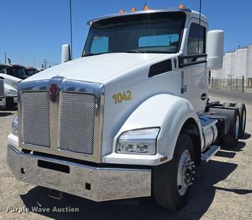 Main image Kenworth T880