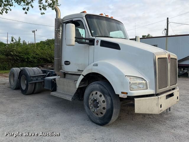 Image of Kenworth T880 equipment image 2