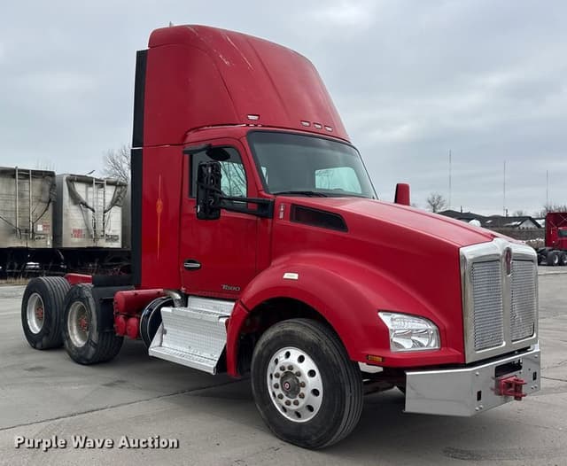 Image of Kenworth T880 equipment image 2