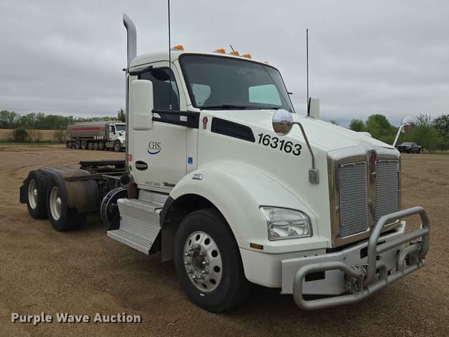 Image of Kenworth T880 equipment image 2