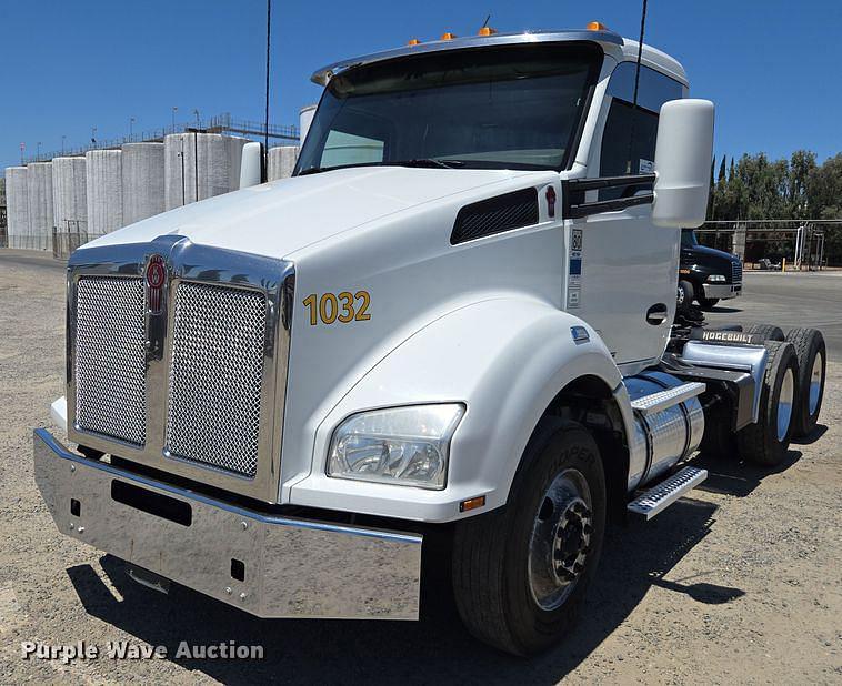 Image of Kenworth T880 Primary image