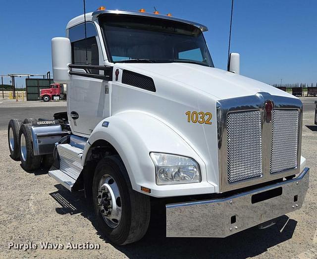 Image of Kenworth T880 equipment image 3
