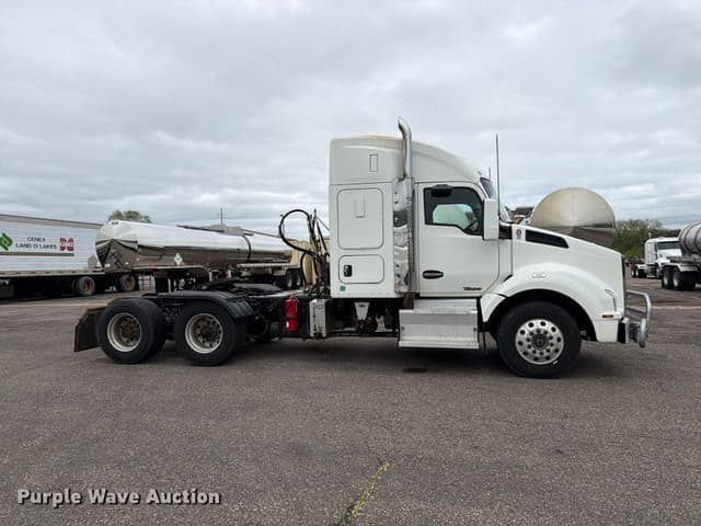 Image of Kenworth T880 equipment image 3