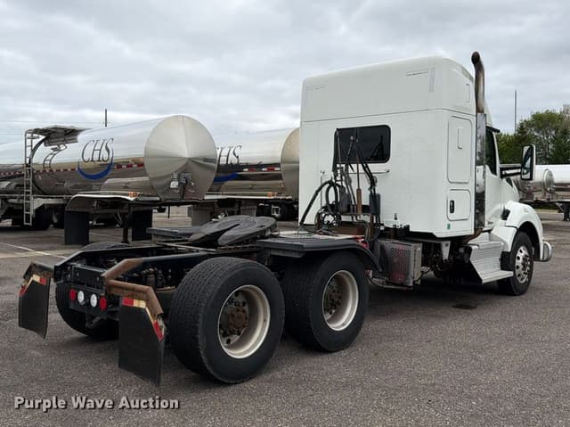 Image of Kenworth T880 equipment image 4